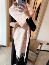 China Replica Gucci Scarf 17usd Only
